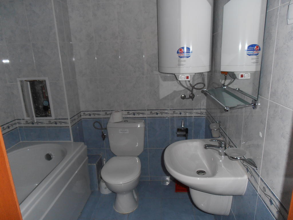 Monastery 3 Apartments Tmf 팜포로보 객실 사진