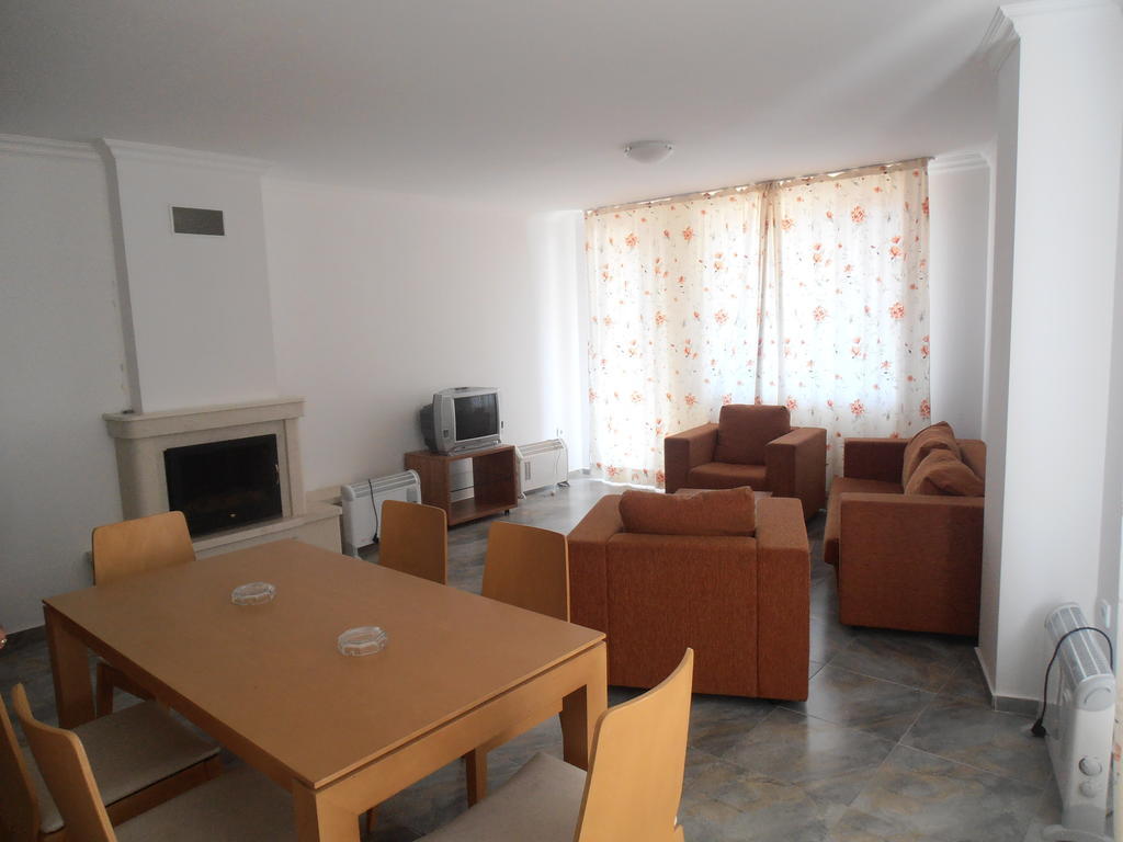 Monastery 3 Apartments Tmf 팜포로보 객실 사진